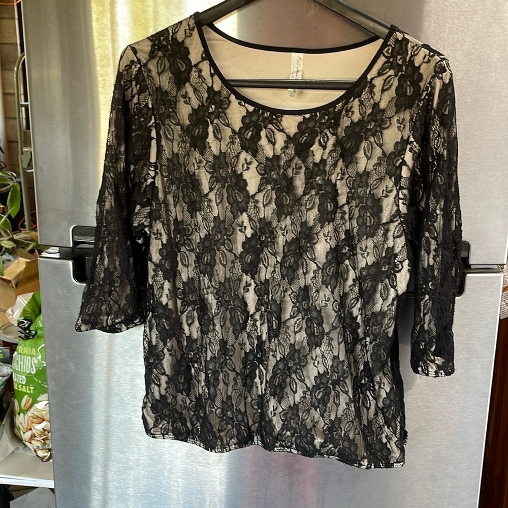Pre Seption Concept 3/4 Sleeve black lace fairy‎ overlay Blouse.Women’s size XL
